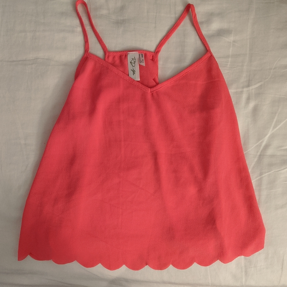 RD style Scallop top in Hot Pink🔥